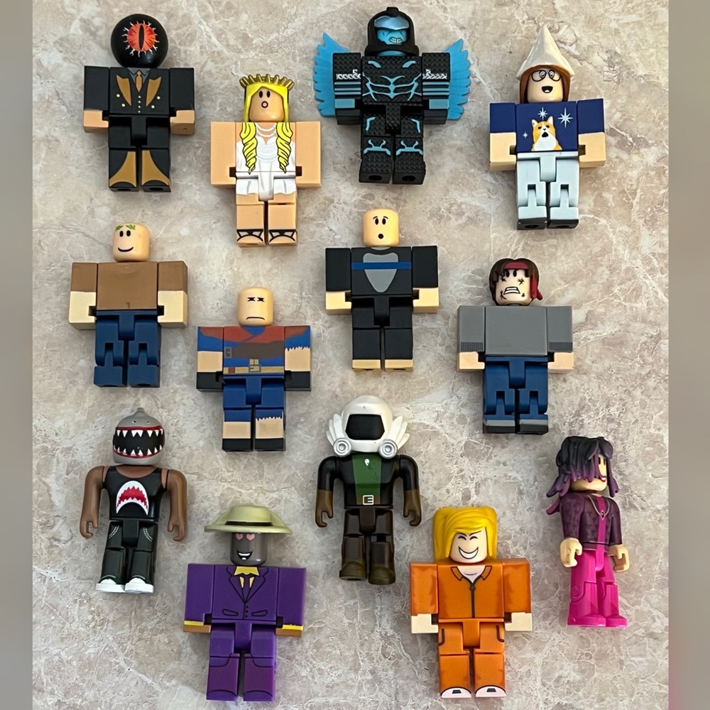 Roblox Mix Action Small Figure Toys Bundle
